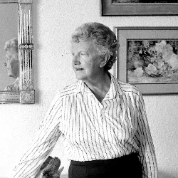 MARY RENAULTKategorisi İçin Resim
