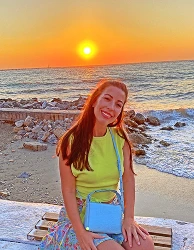 ZEYNEP ÜNSALKategorisi İçin Resim