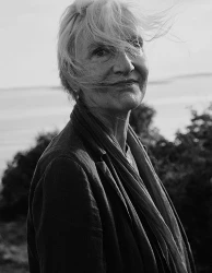 ELIZABETH STROUTKategorisi İçin Resim